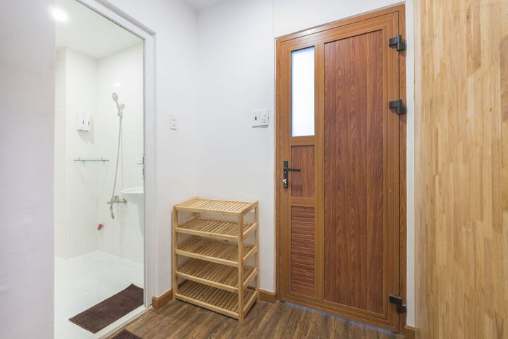 Room 4 of 37