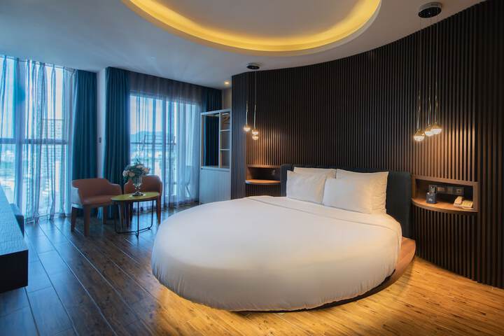 Room 38 of 130