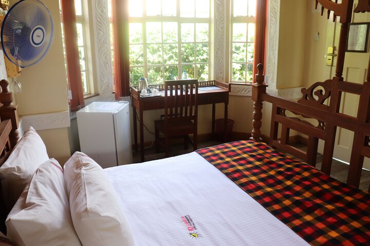 Room 15 of 44