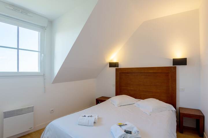 Room 8 of 73