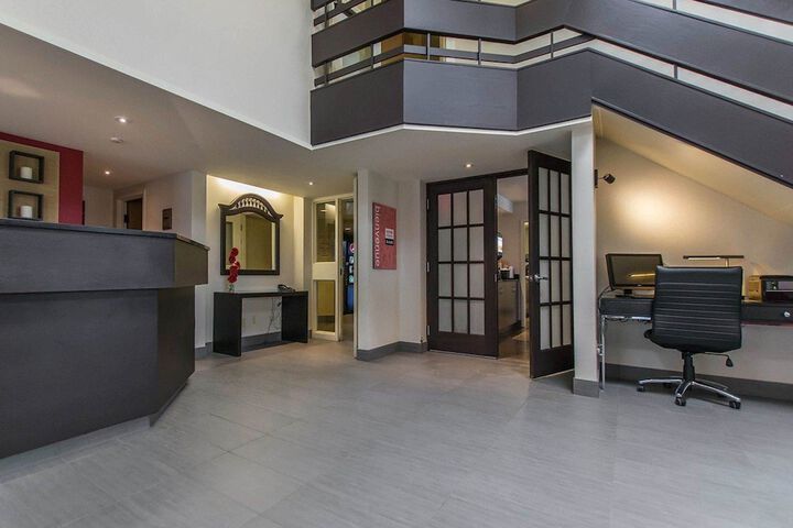 Hotel Interior 5 of 35