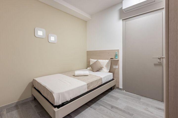 Room 29 of 49
