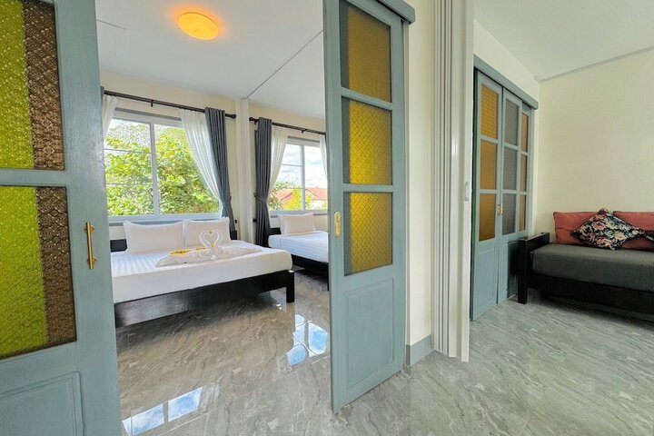 Room 63 of 272