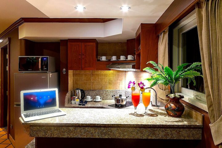 Private kitchenette