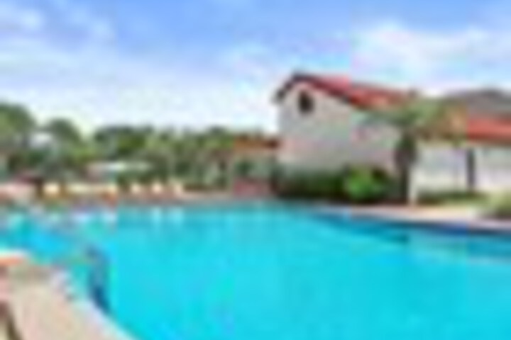 Pool 86 of 156