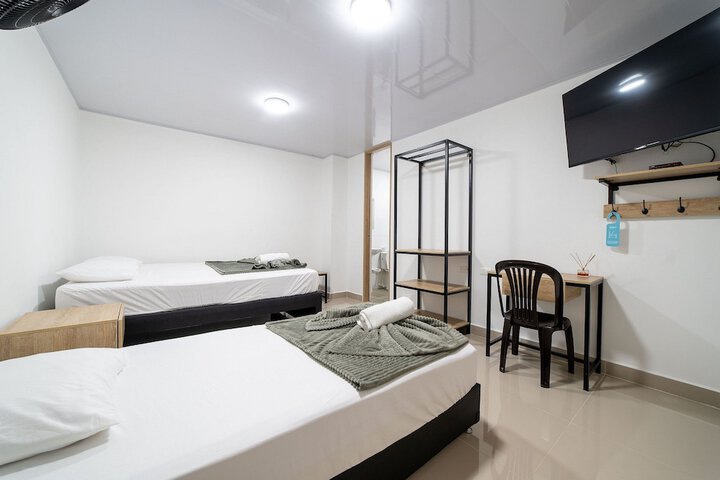 Room 27 of 122