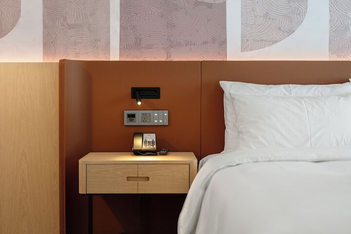 Room 5 of 22