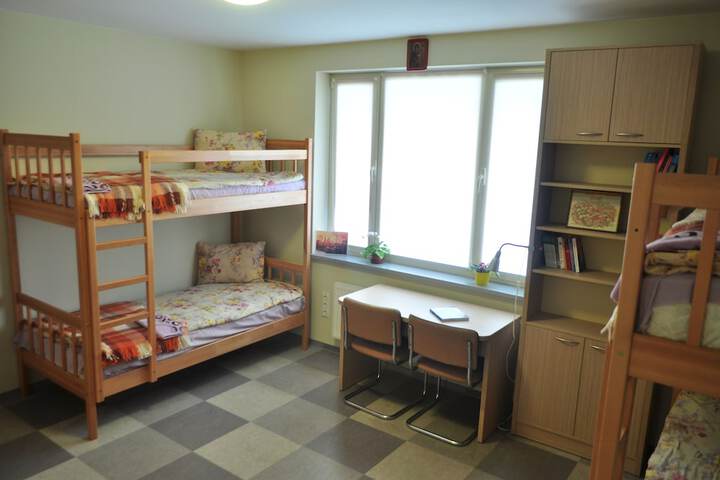 Room 13 of 47
