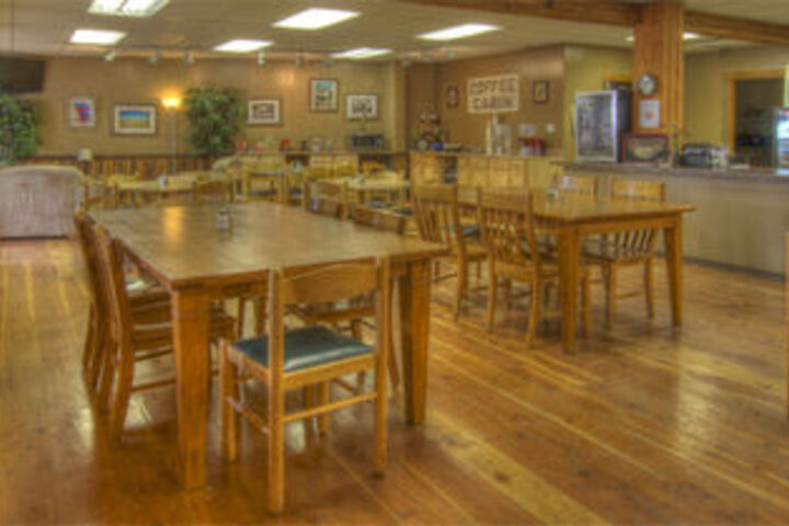 Dining 40 of 40