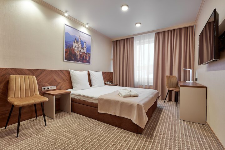 Room 25 of 74