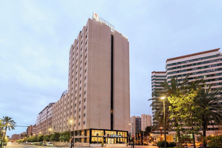 Hotel 82 of 84