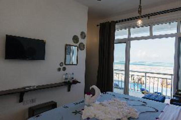 Room 17 of 23