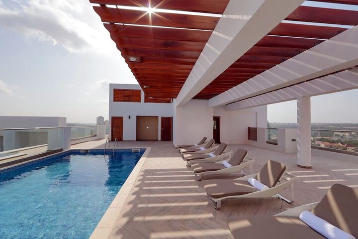 Pool 19 of 24