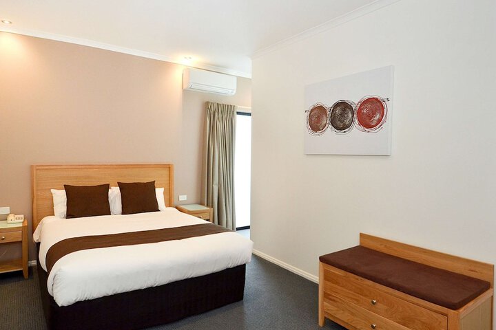 Room 7 of 47