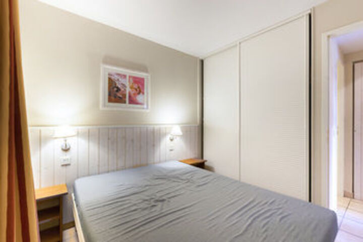 Room 75 of 132