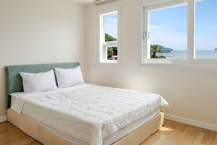 Room 45 of 85
