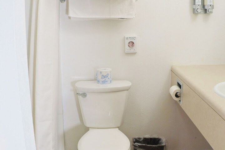 Room 274 of 341