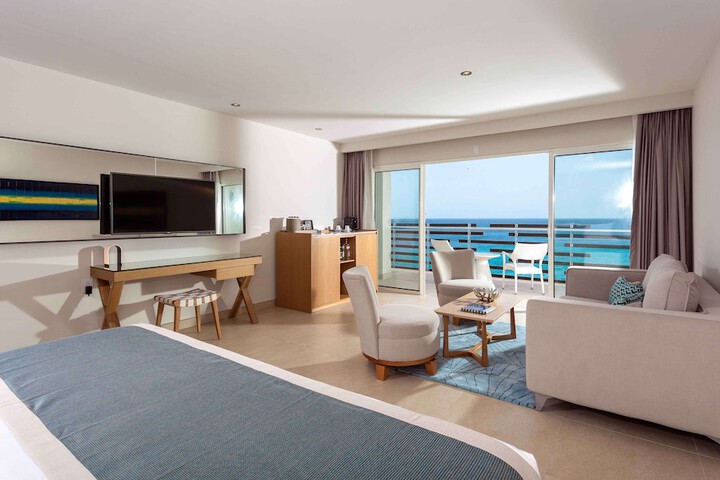 Room 52 of 178