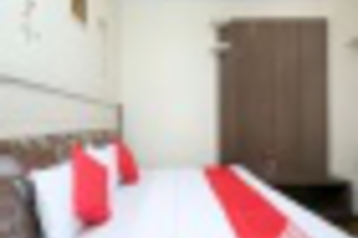 Room 206 of 407