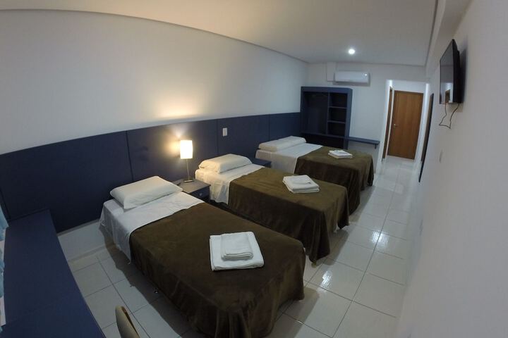 Room 3 of 9