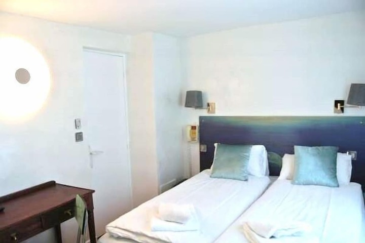 Room 40 of 101