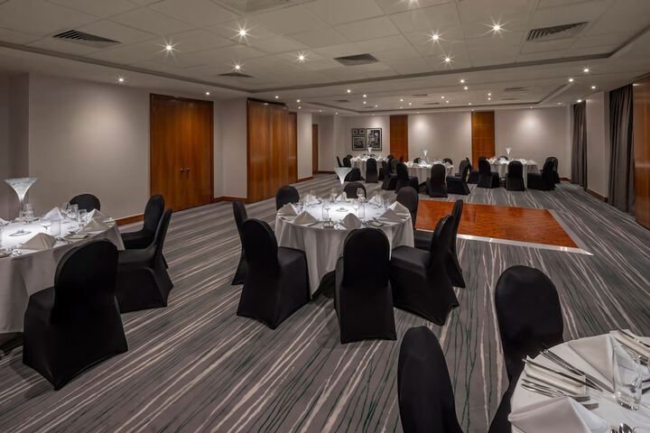 Ballroom/Hall 48 of 74
