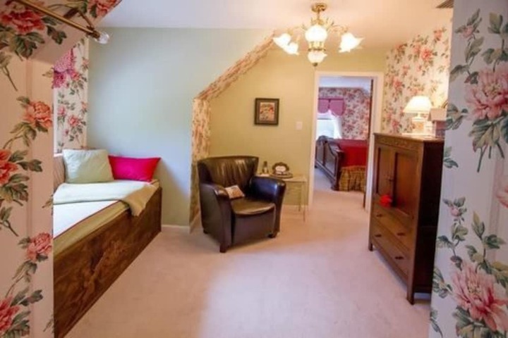 Room 4 of 59