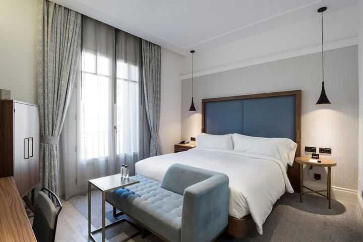Room 21 of 113