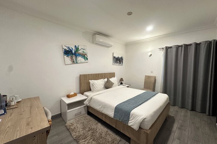 Room 20 of 90
