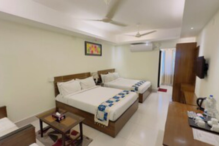 Room 76 of 117