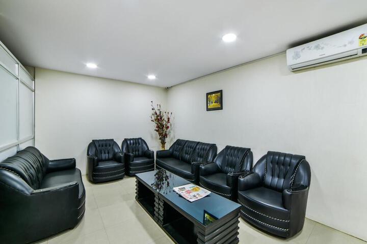CAPITAL O 11233 KRS NEST LUXURY ROOMS