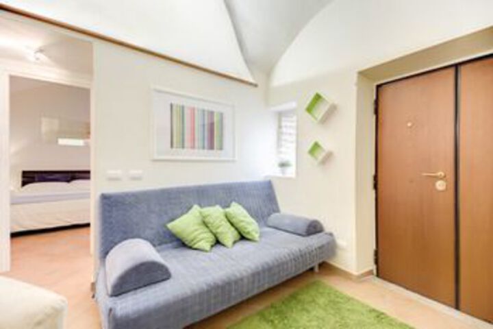 Room 225 of 330