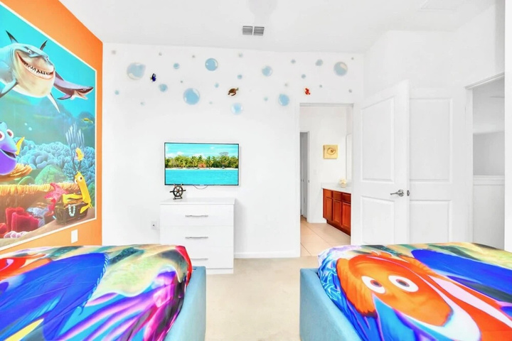 Room 5 of 22