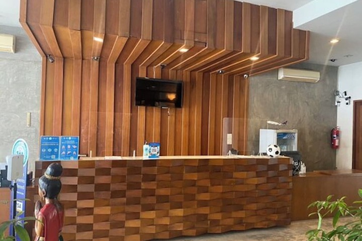 Hotel Interior 7 of 38