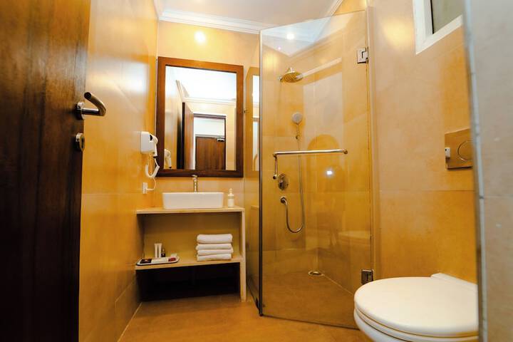 Room 43 of 53