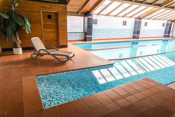 Pool 39 of 70