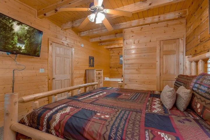 Room 4 of 19