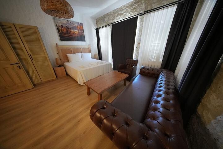 Room 14 of 31