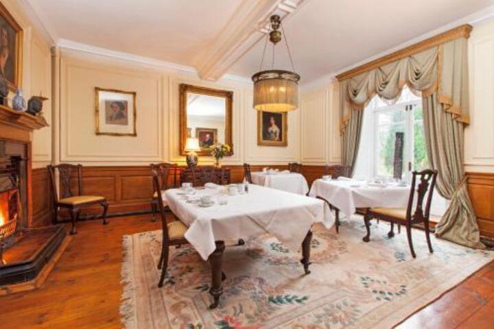 Dining 11 of 11