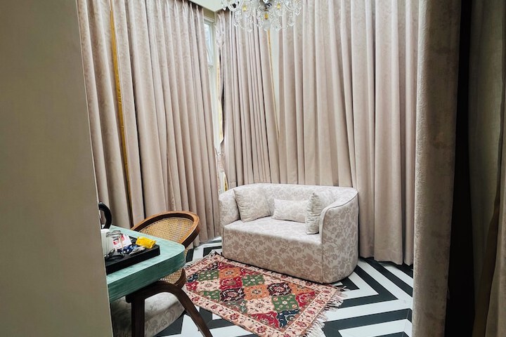 Room 85 of 167