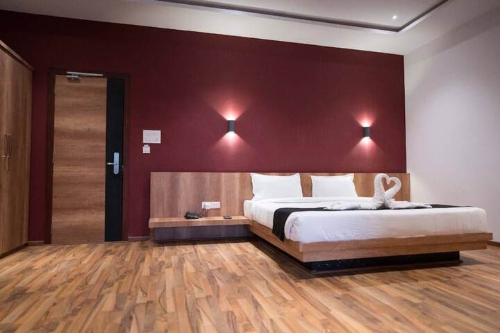 Room 12 of 29