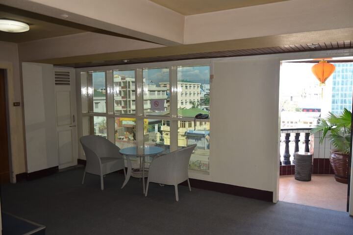 Ballroom/Hall 22 of 26