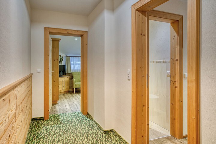 Room 41 of 171
