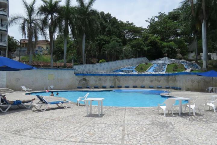Pool 8 of 20