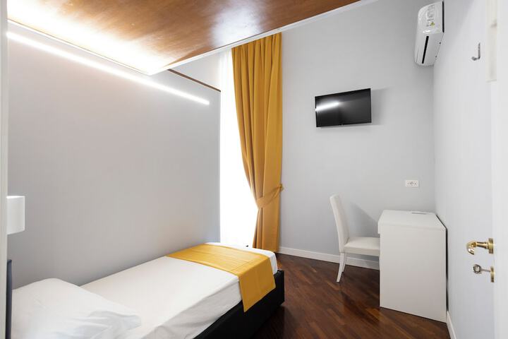 Room 78 of 111