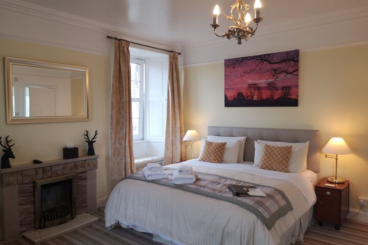 Room 10 of 44