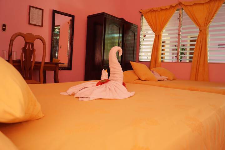 Room 13 of 84