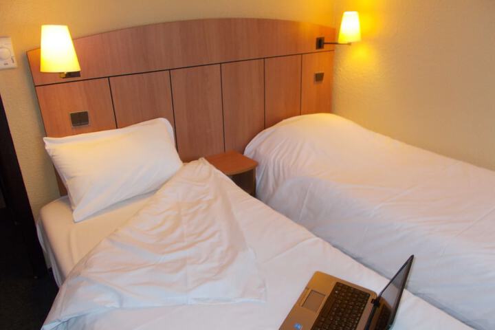 Room 4 of 51