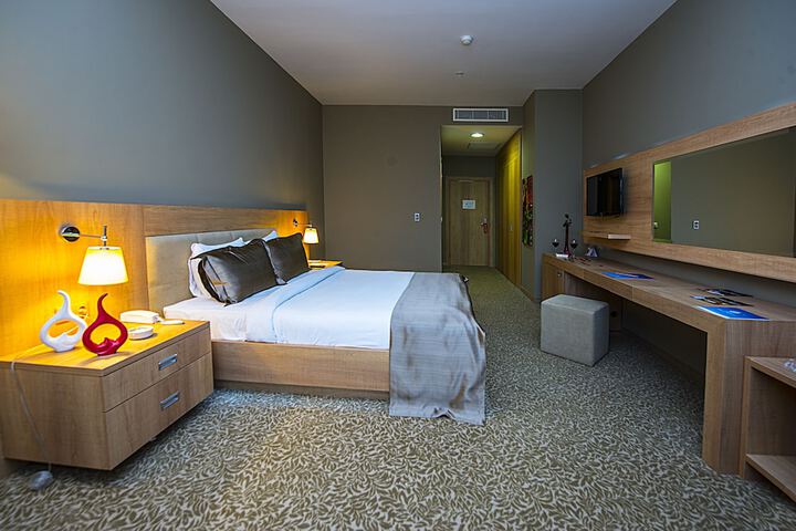 Room 6 of 47
