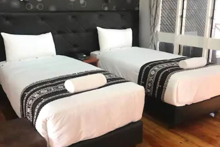 Room 10 of 63